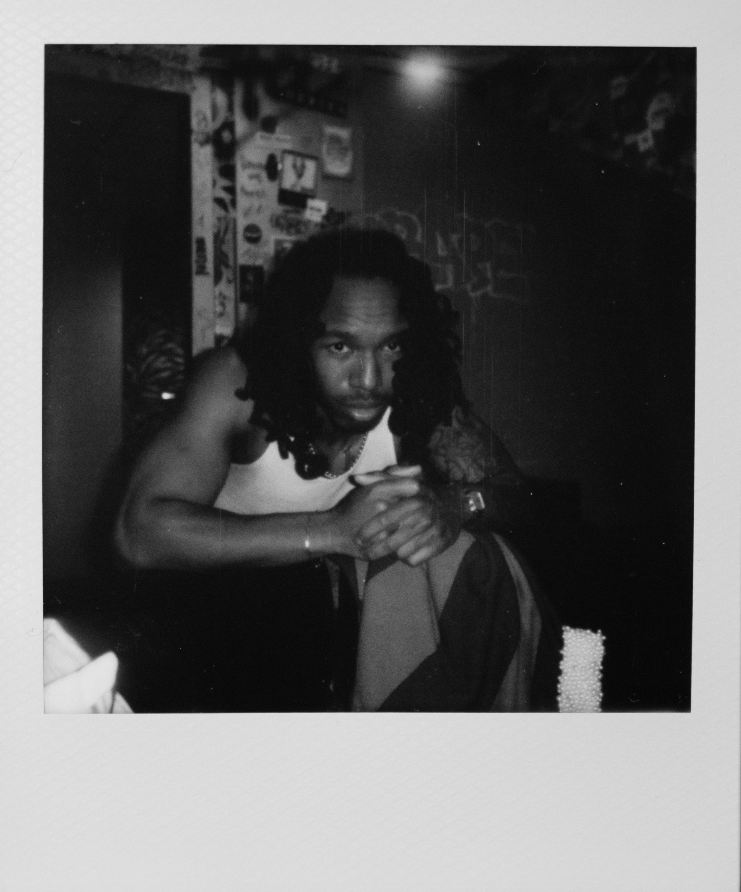 Mavi polaroid 2